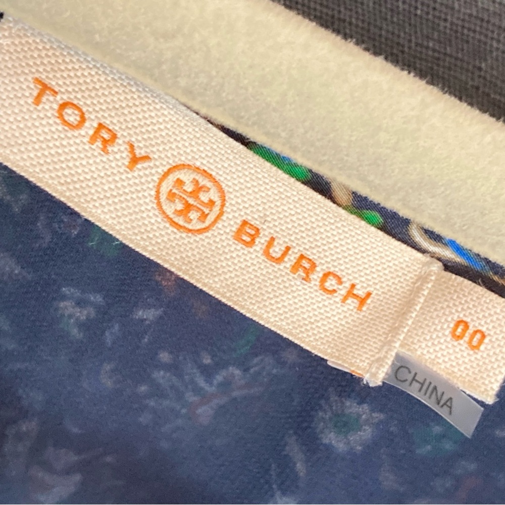 Tory Burch 100% Silk Printed Shift Dress with Ruffles | Elbow Length Sleeves - Picture 5 of 14